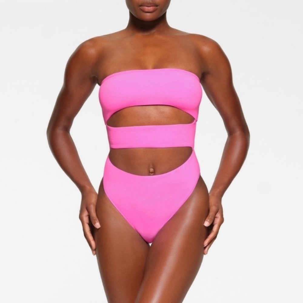 Recycled Swim Cut Out Strapless Monokini one piece Swimsuit Taffy Pink NWT